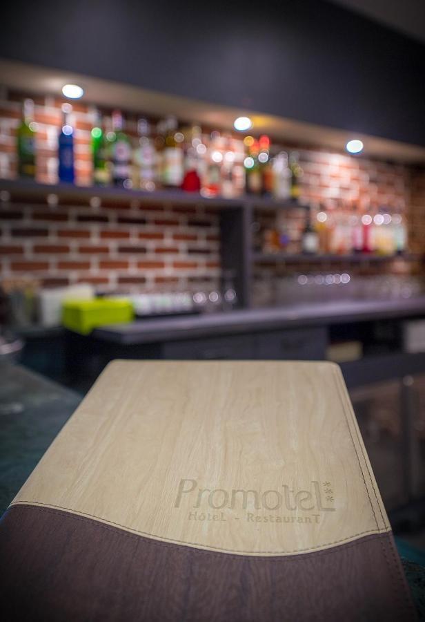 Promotel Carros Exterior foto